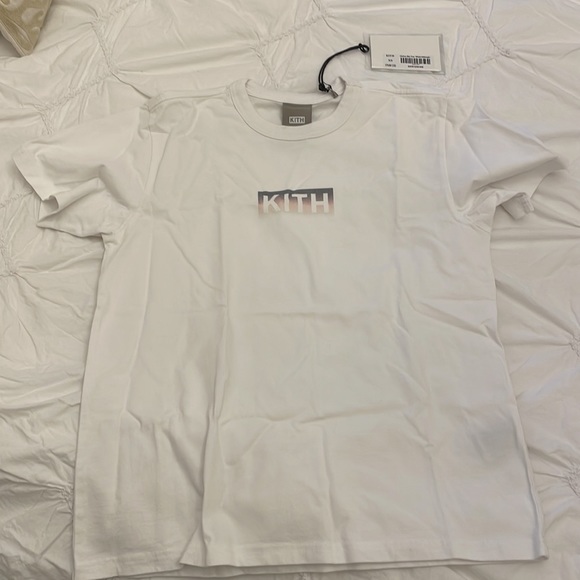 Kith Tshirt - Picture 2 of 5